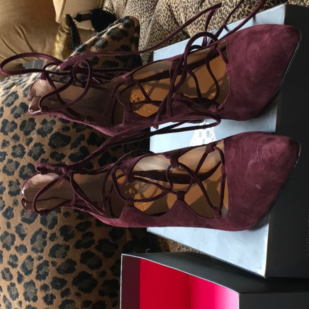 Bergundy suede lace up booties with back zipper